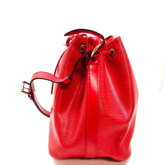 Louis Vuitton Red Petit Noe Epi Crossbody Bag with Adjustable Strap - Picture 2 of 9